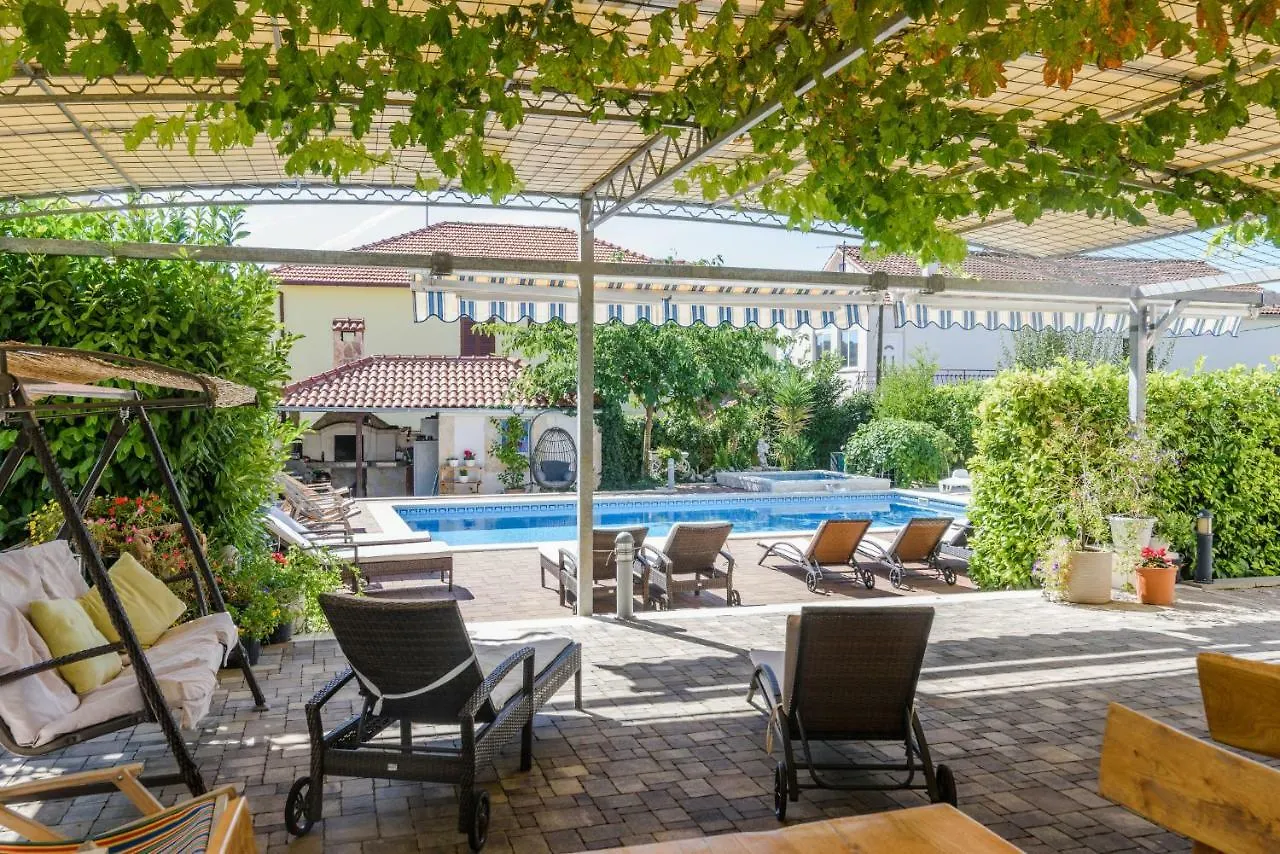 Apartment Mary Trogir Kroatien